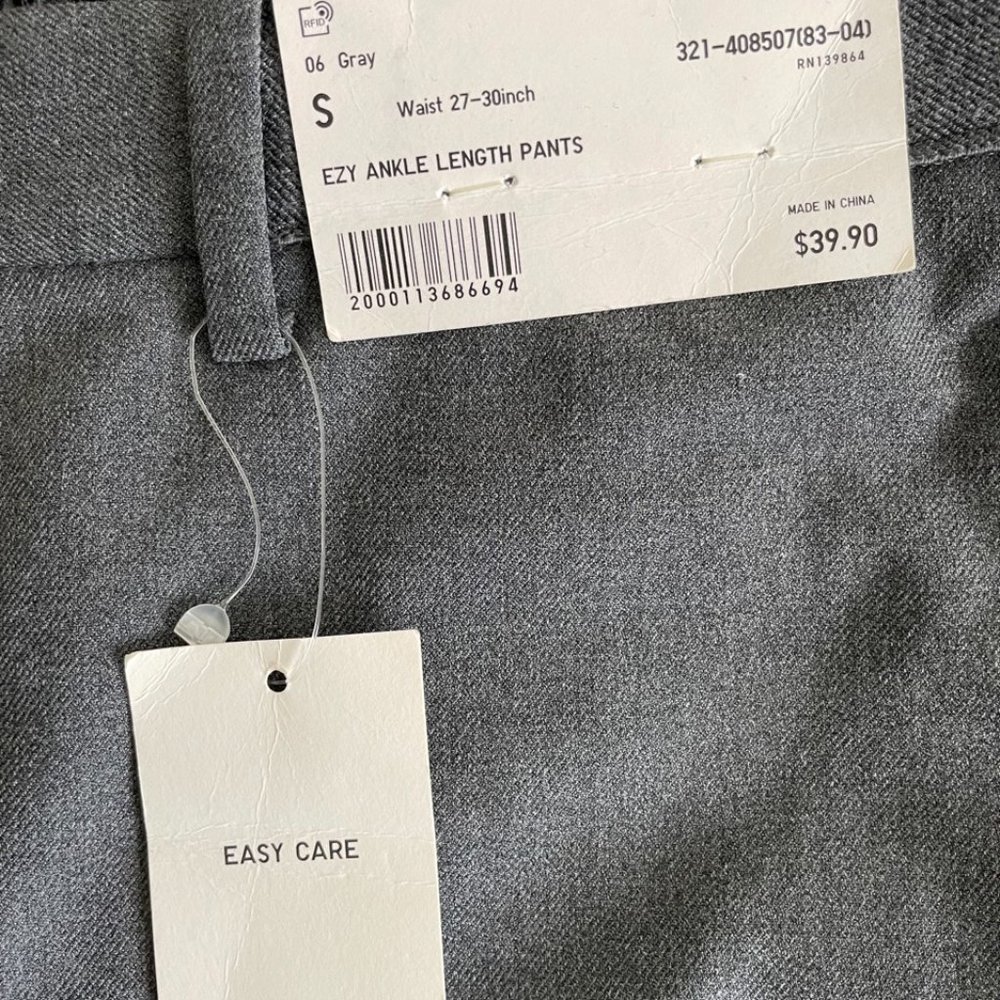 Uniqlo EZY Heather Gray Men's Dress Ankle Pants Size Small